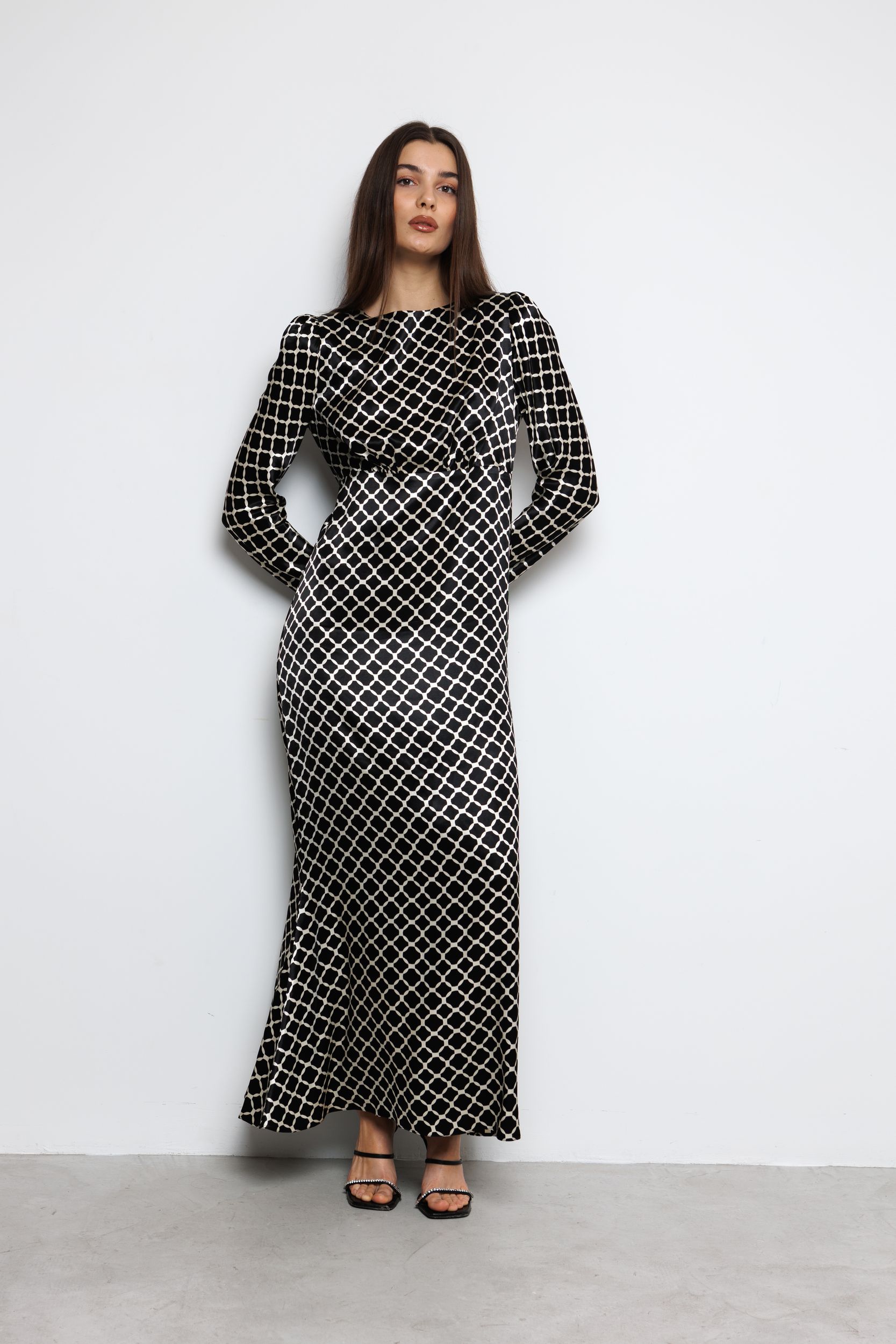 ПЛАТЬЕ ANGELINA в бельевом стиле с длинным рукавом