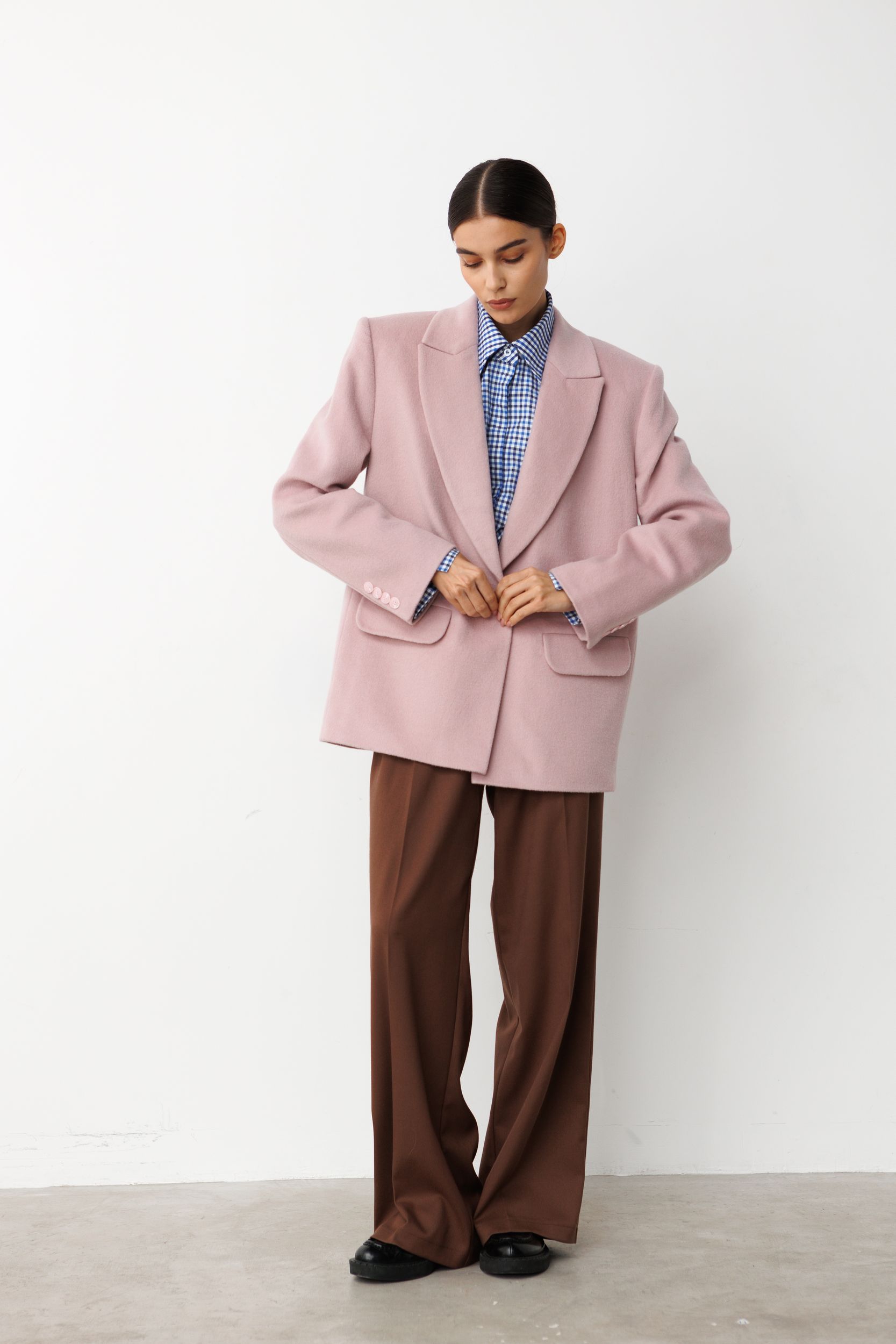 Жакет PINK с акцентным плечом