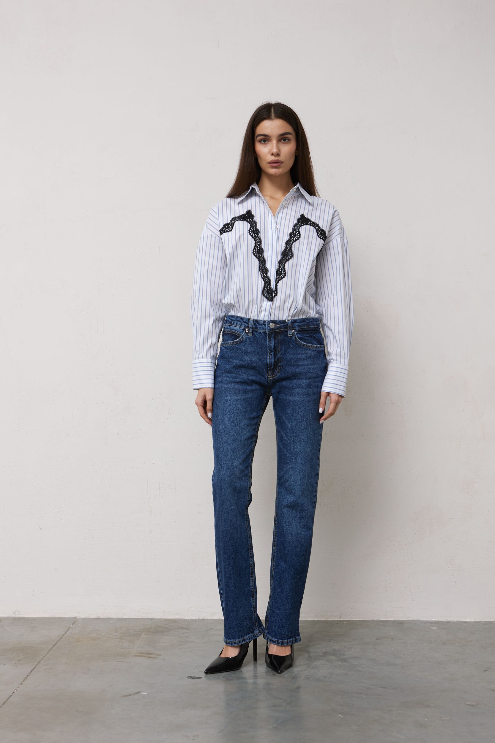 Джинсы STRAIGHT прямого кроя