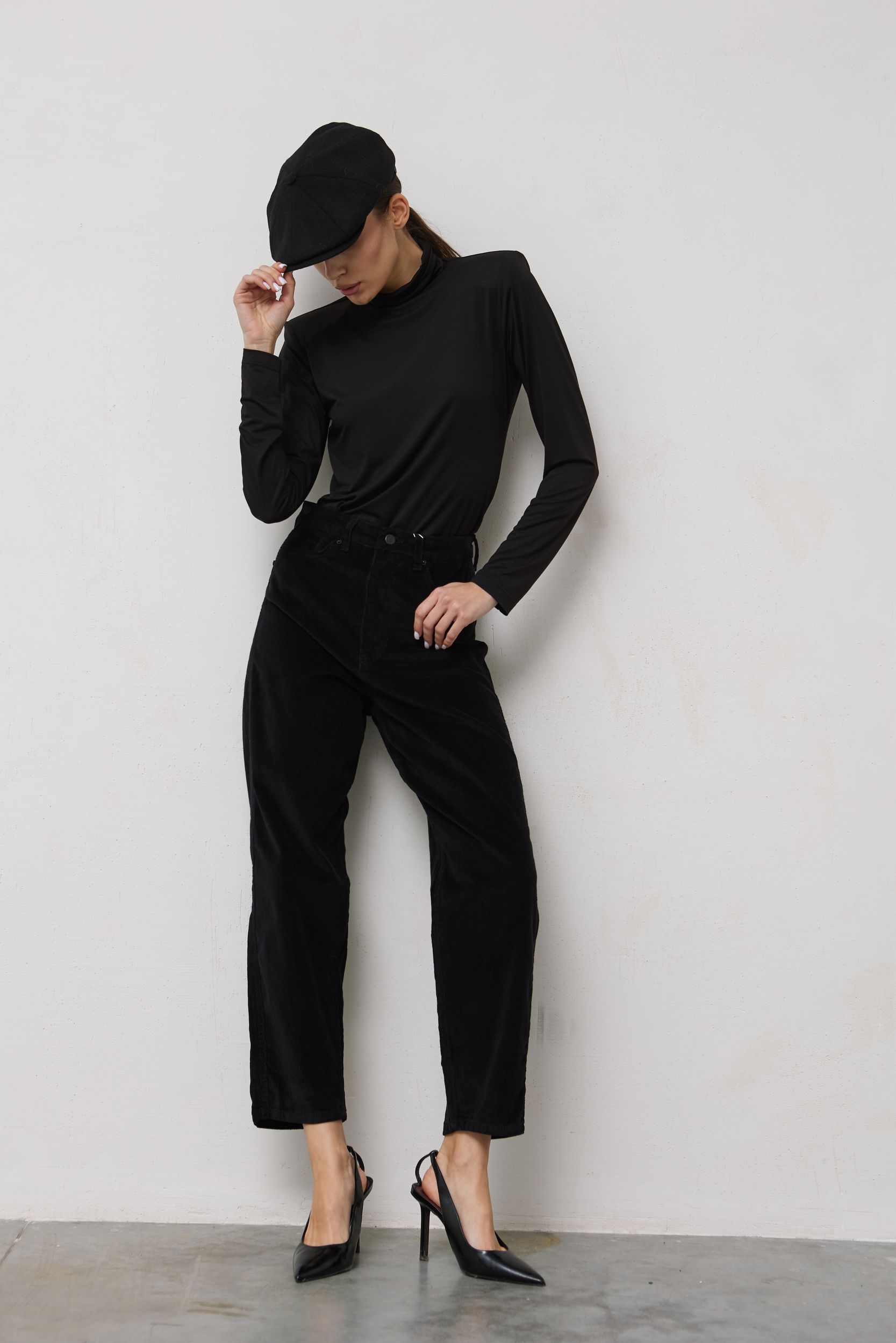 Джинсы RELAX MOOD VELVET чер