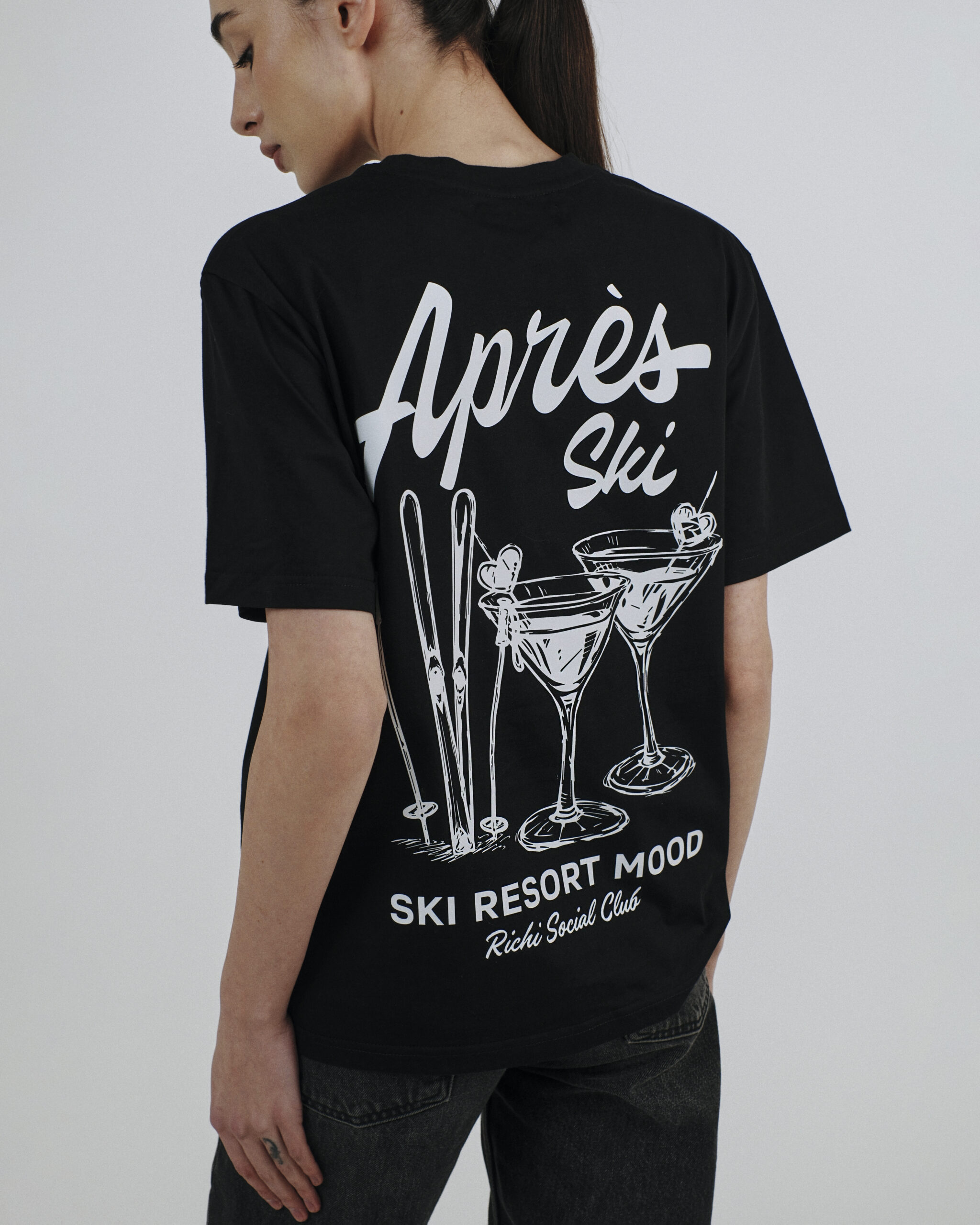 Футболка APRES SKI RESORT MOOD